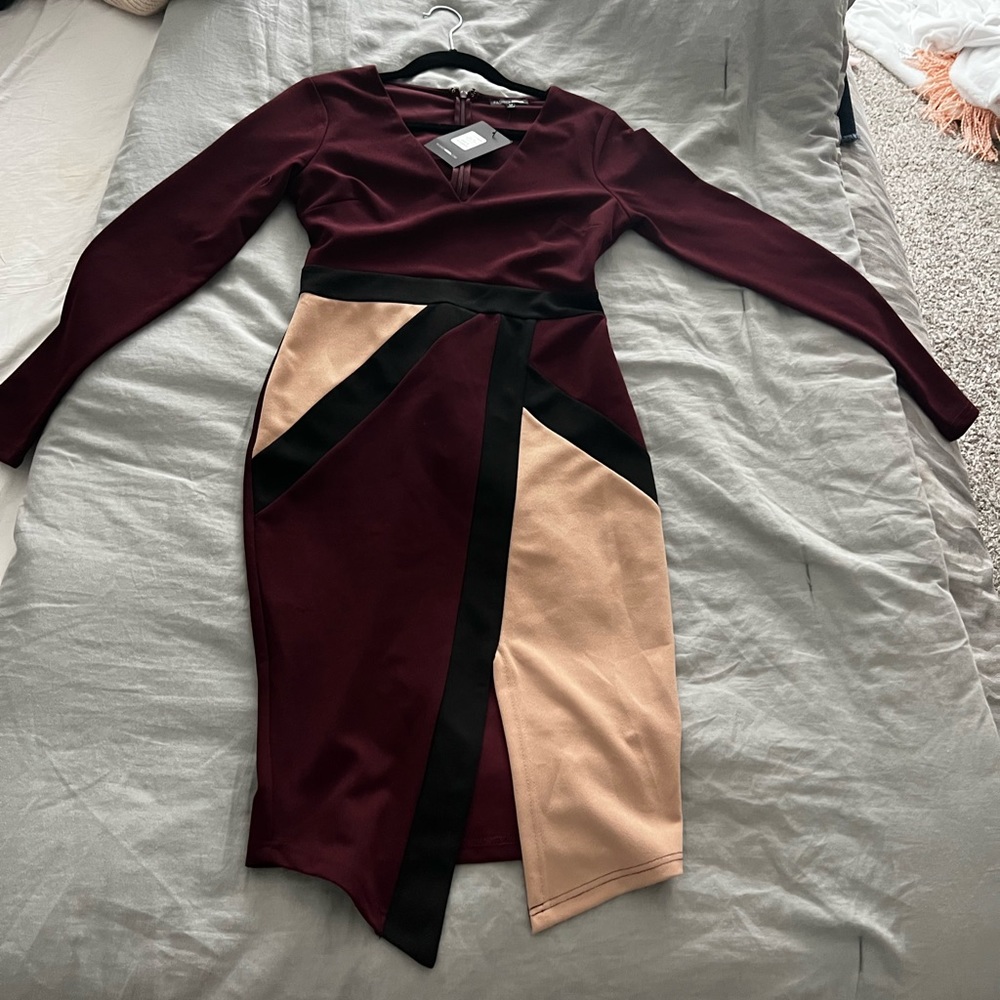 Fashion Nova dress Size Medium Multicolor dress with zipper back
